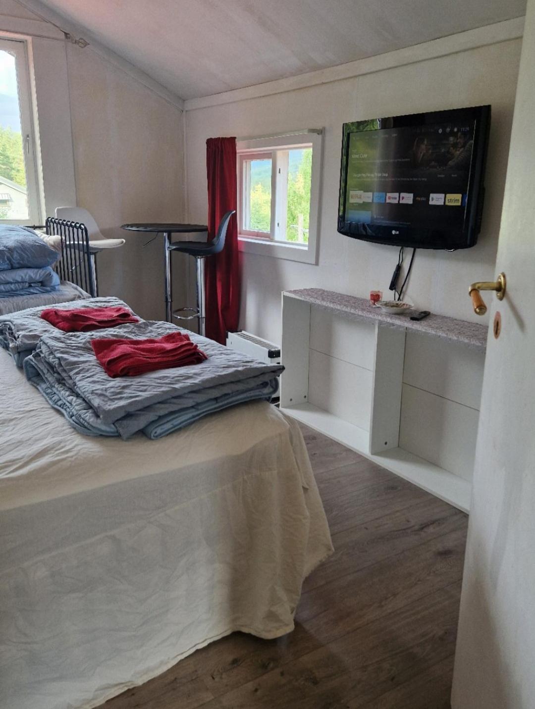Holiday Rooms Gol Luaran gambar